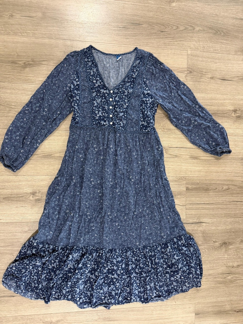 Old Navy Blue Paisley V-Neck Midi Dress